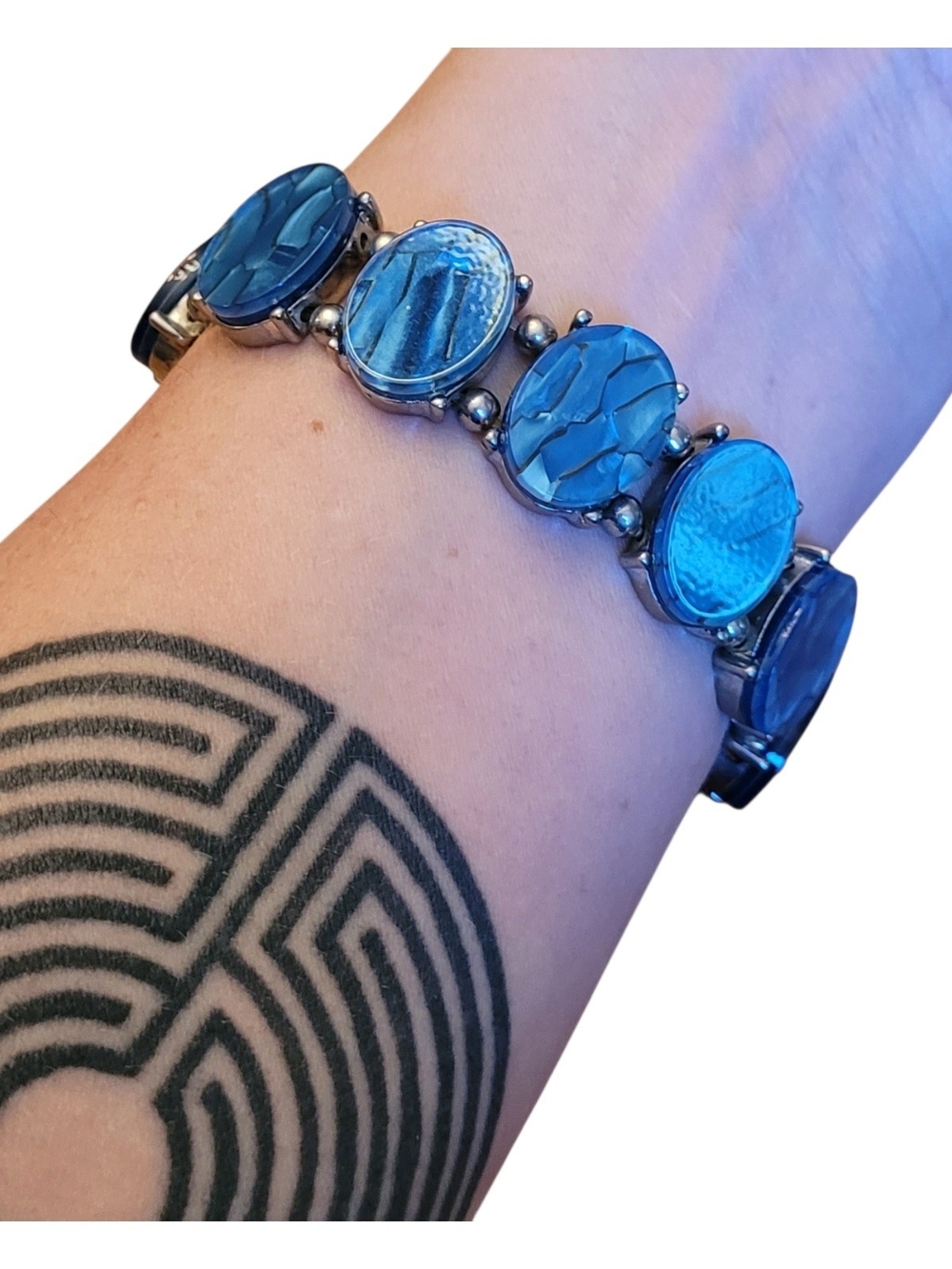🥳4/$25!🥳 Blue Stone Stretch Bracelet with Silver-Tone Settings